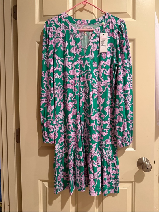 Lilly Pulitzer Dresses & Skirts - Lilly Pulitzer Green and Pink Floral Long Sleeve Dress